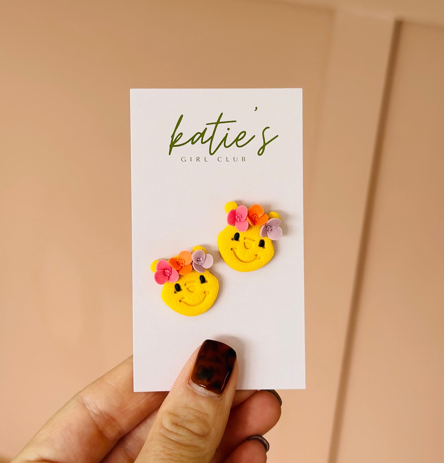 Floral Pooh Stud