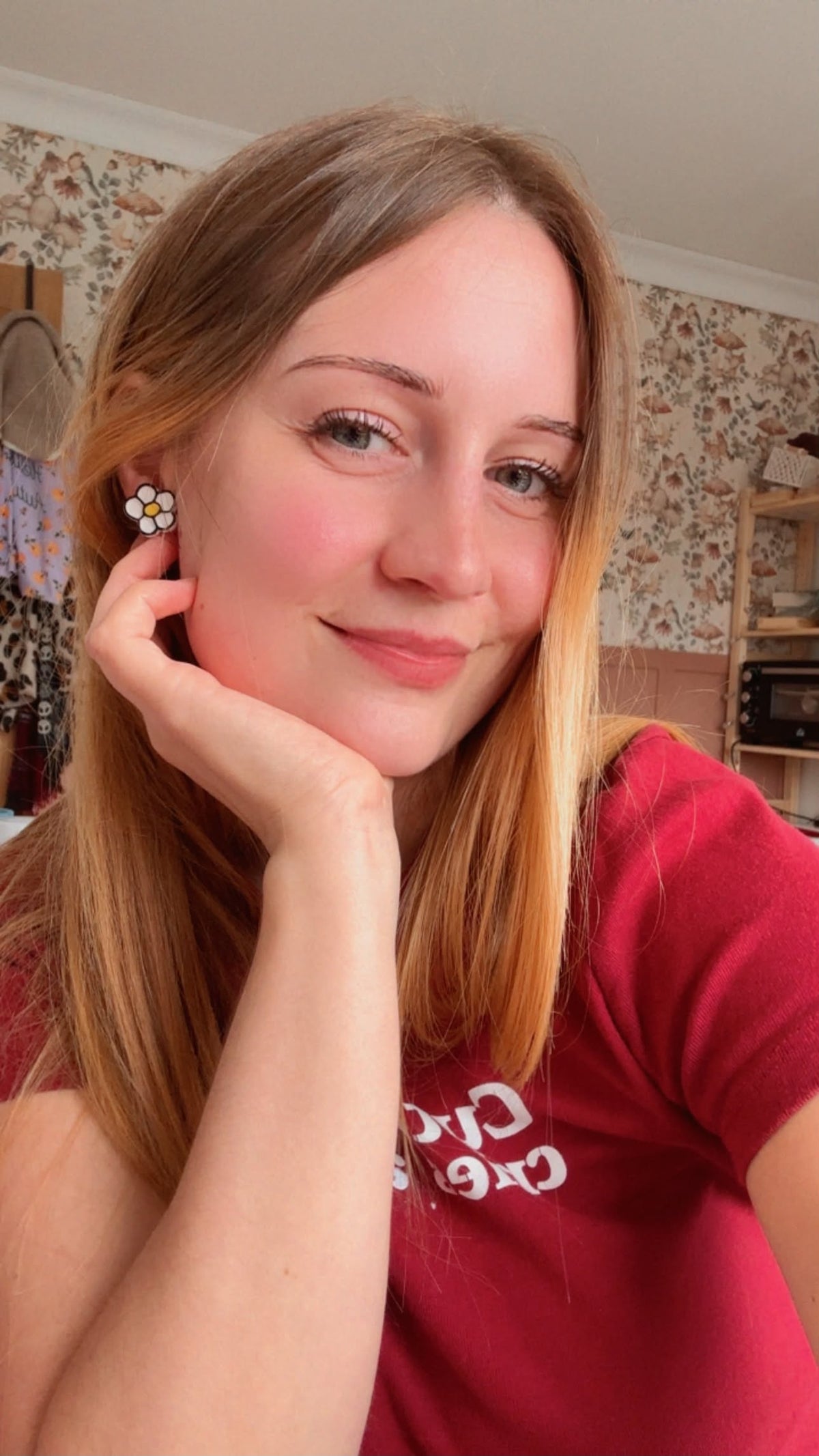 Groovy Chick Flower Studs